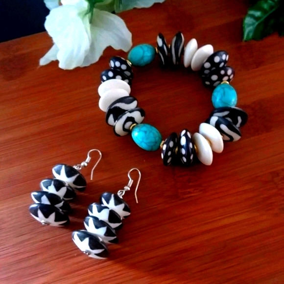 No Brand Jewelry - 2PC Beautiful Kenyan Batik Bracelet & Earring Set